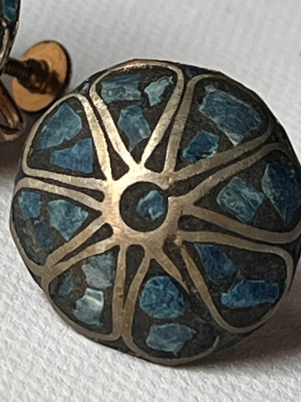 Vintage Inlaid Mosaic Turquoise Chip Brass Dome Screw Back Earrings